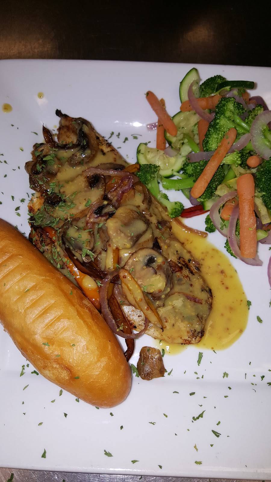 Henrys Fine Edibles LLC | night club | 2516 Dawson Rd, Albany, GA 31707, USA | 2298835470 OR +1 229-883-5470