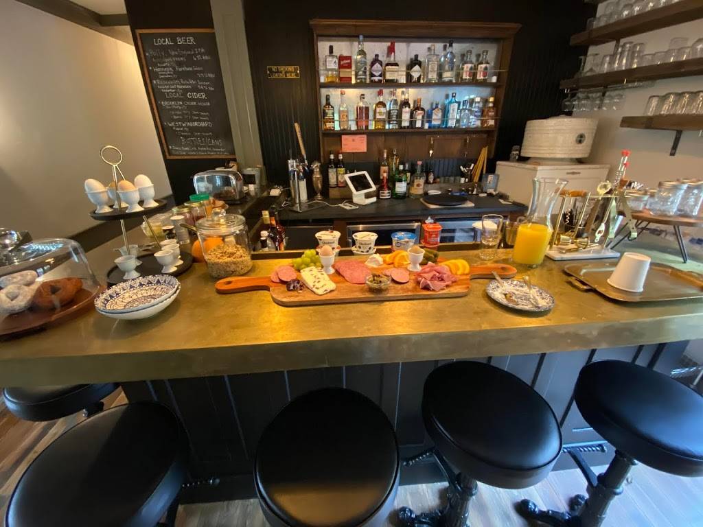 Stonehills | restaurant | 77 Mill Hook Rd, Accord, NY 12404, USA | 8453776015 OR +1 845-377-6015