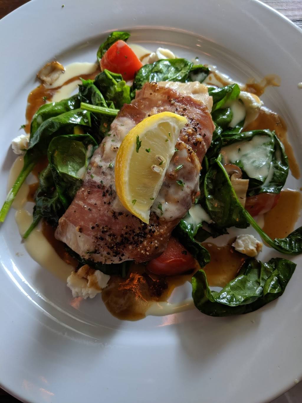 Cape Fear Seafood Company | restaurant | 832 Spring Forest Rd, Raleigh, NC 27609, USA | 9842424600 OR +1 984-242-4600