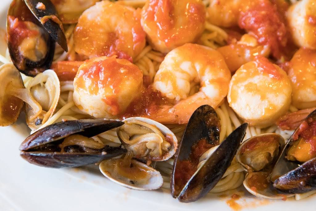 Alexs Italian Restaurant & J&JS Pizzeria | restaurant | 12445 Ocean Gateway #6, Ocean City, MD 21842, USA | 4102137717 OR +1 410-213-7717