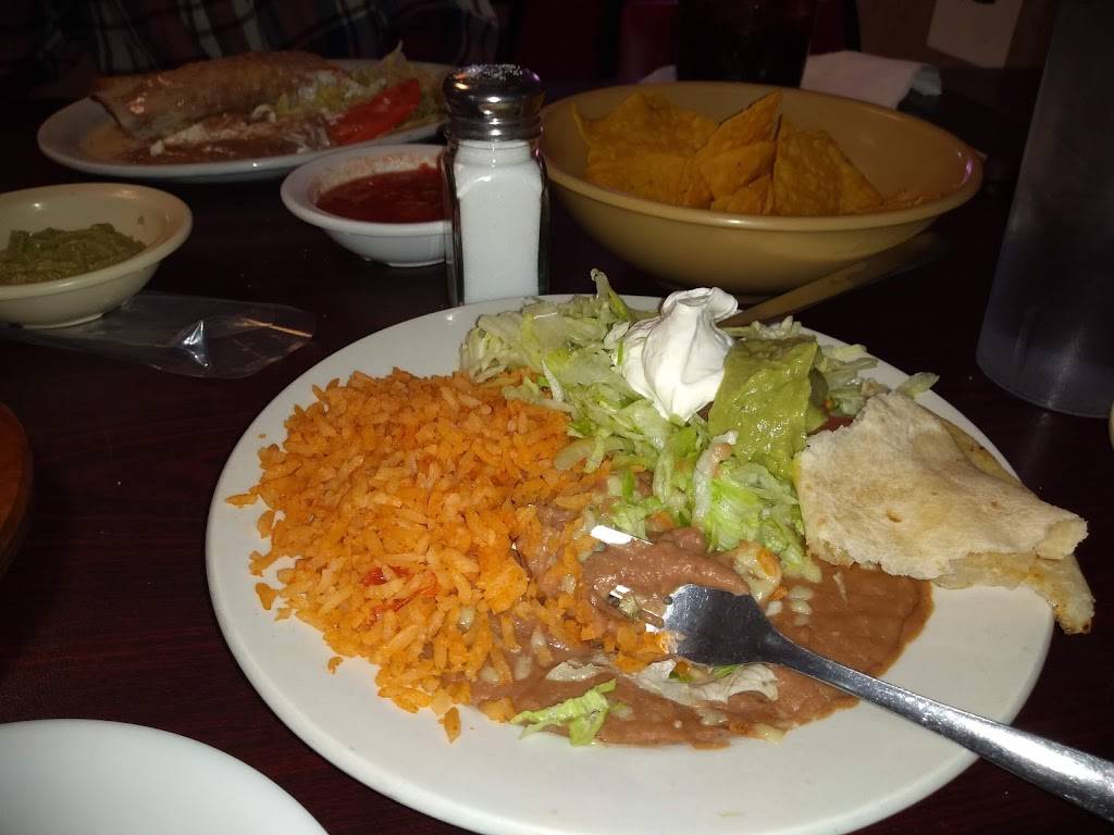 Castillos Mexican Restaurant | restaurant | 331 N Tennessee Ave, Etowah, TN 37331, USA | 4232636562 OR +1 423-263-6562
