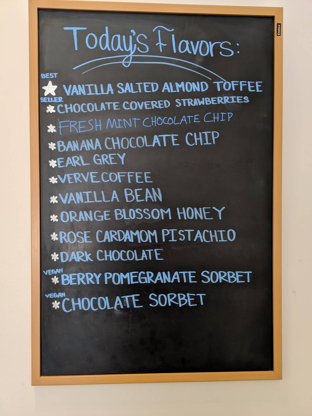 Lotties Creamery | restaurant | 240c Stanford Shopping Center, Palo Alto, CA 94304, USA | 6503846937 OR +1 650-384-6937