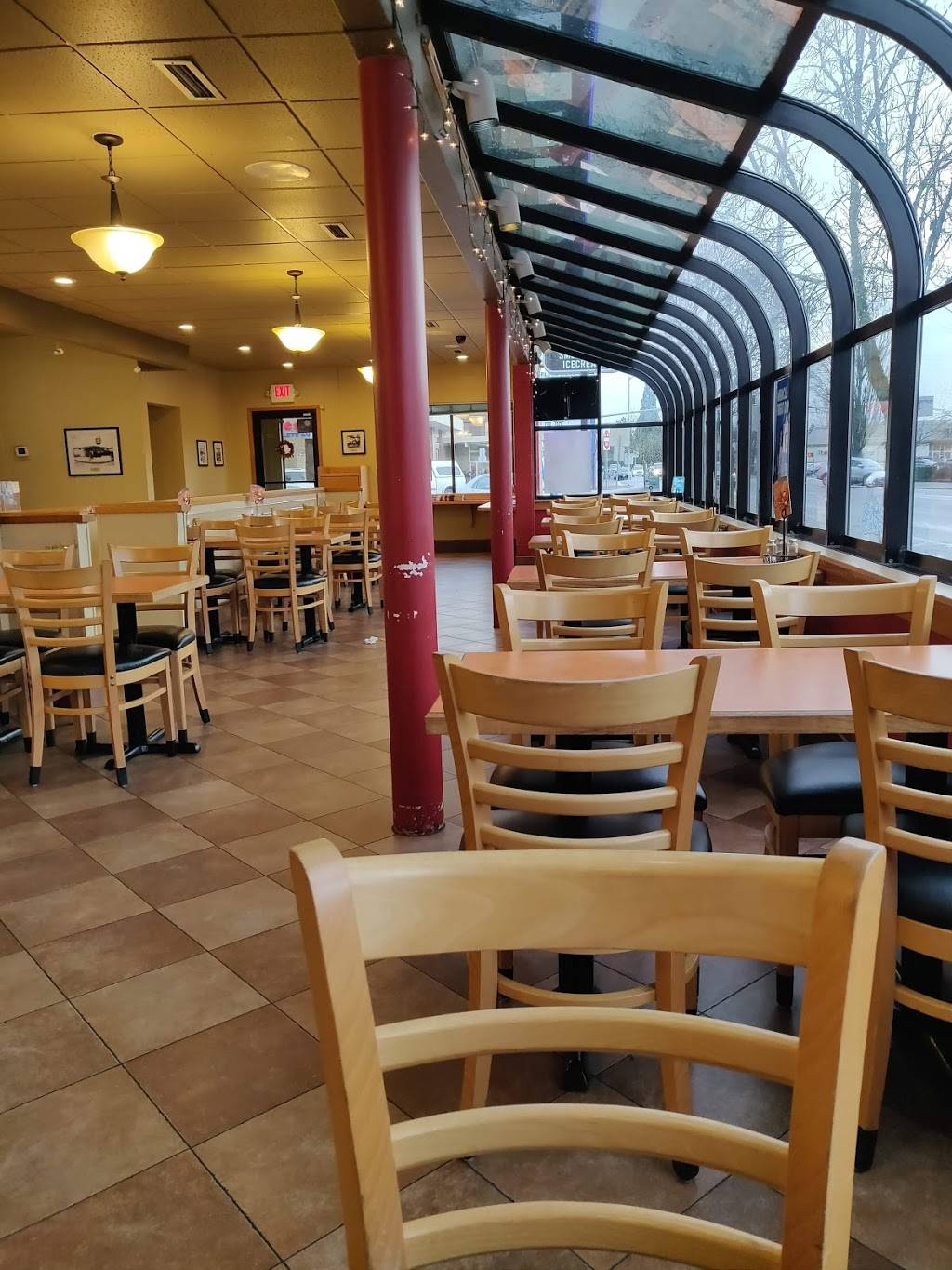 Dairy Queen | restaurant | 303 SW 3rd St, Corvallis, OR 97333, USA | 5417537565 OR +1 541-753-7565