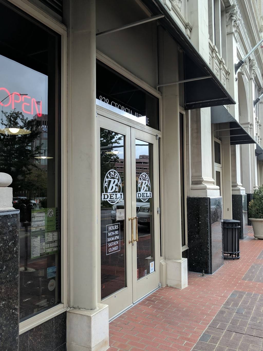Mindy Bs Deli | restaurant | 828 Georgia Ave, Chattanooga, TN 37402, USA | 4235217932 OR +1 423-521-7932