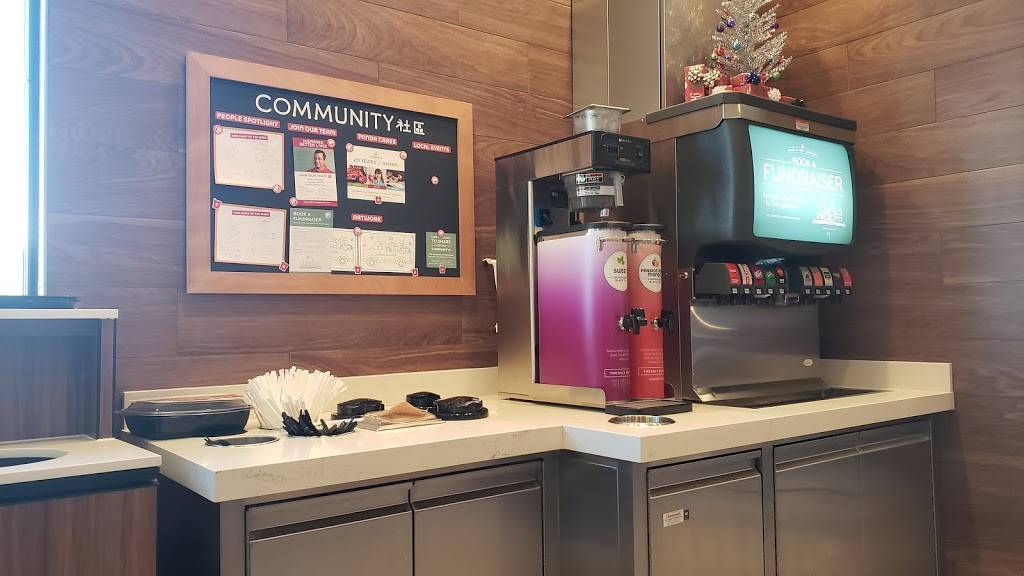 Panda Express | restaurant | 15481 E 104th Ave, Commerce City, CO 80022, USA | 7205040108 OR +1 720-504-0108