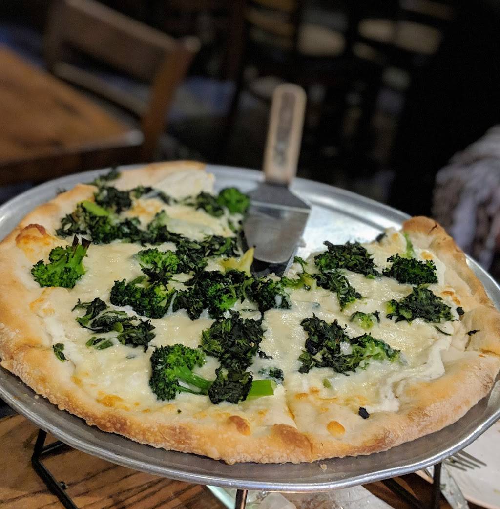 Luigis Restaurant bar & pizzeria | restaurant | 1011 NC-150, Summerfield, NC 27358, USA | 3366438133 OR +1 336-643-8133