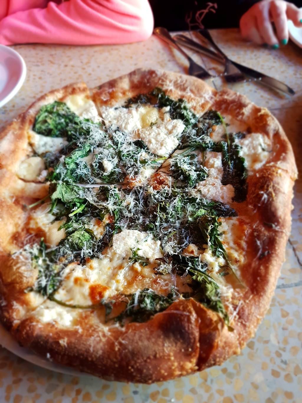 Fireside Pies | restaurant | 2949 Crockett St, Fort Worth, TX 76107, USA | 8177693590 OR +1 817-769-3590