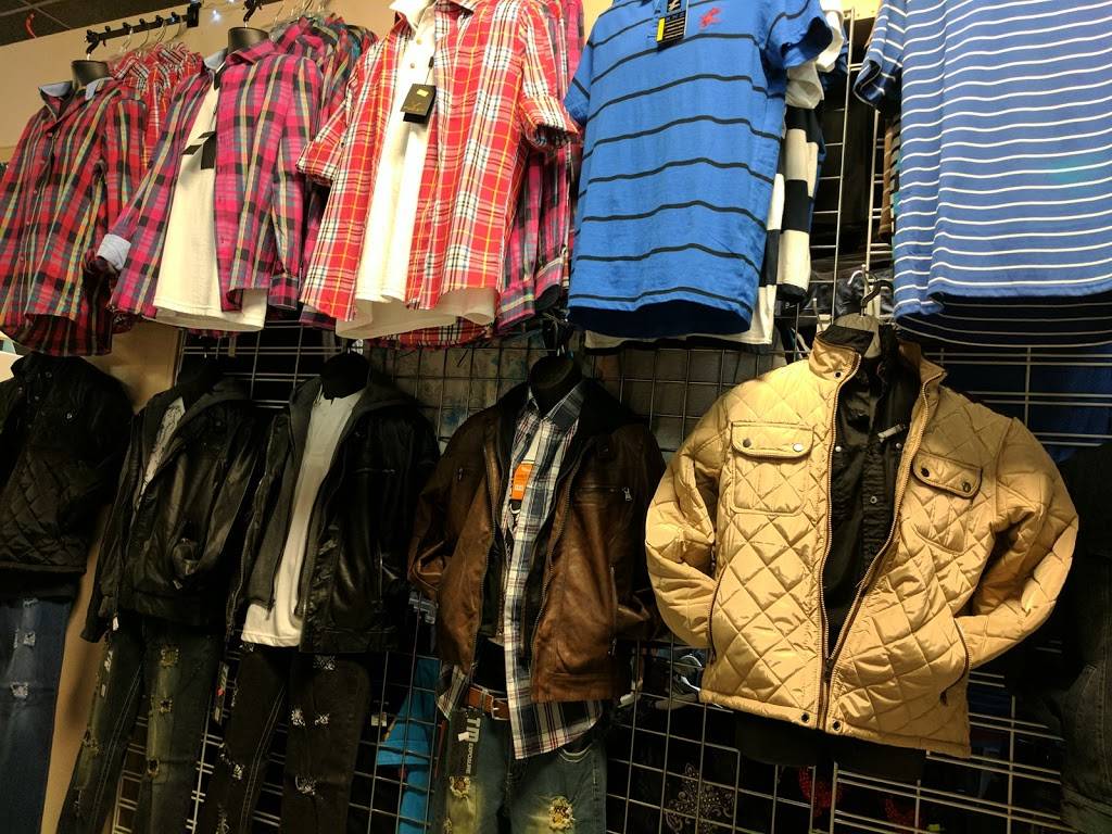 Plaza Latina Hispanic Mall | shopping mall | 6656 Winchester Rd, Memphis, TN 38115, USA | 9013409550 OR +1 901-340-9550