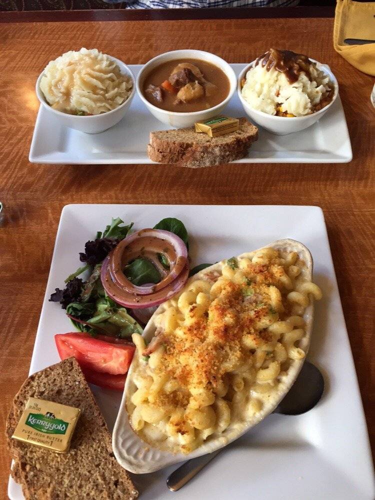 Mr. Dooleys Boston | restaurant | 77 Broad St, Boston, MA 02109, USA | 6173385656 OR +1 617-338-5656