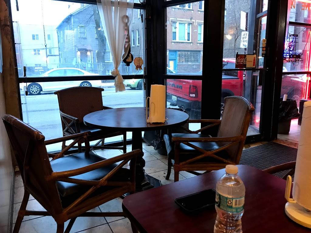 Jays Beef | restaurant | 2255 W North Ave, Chicago, IL 60647, USA | 7737722333 OR +1 773-772-2333