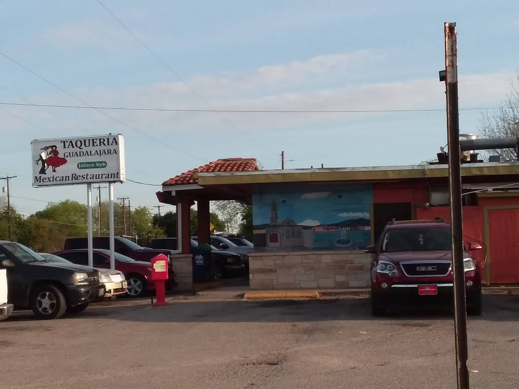 Taqueria Guadalajara | restaurant | 2702 Roosevelt Ave, San Antonio, TX 78214, USA | 2105325500 OR +1 210-532-5500