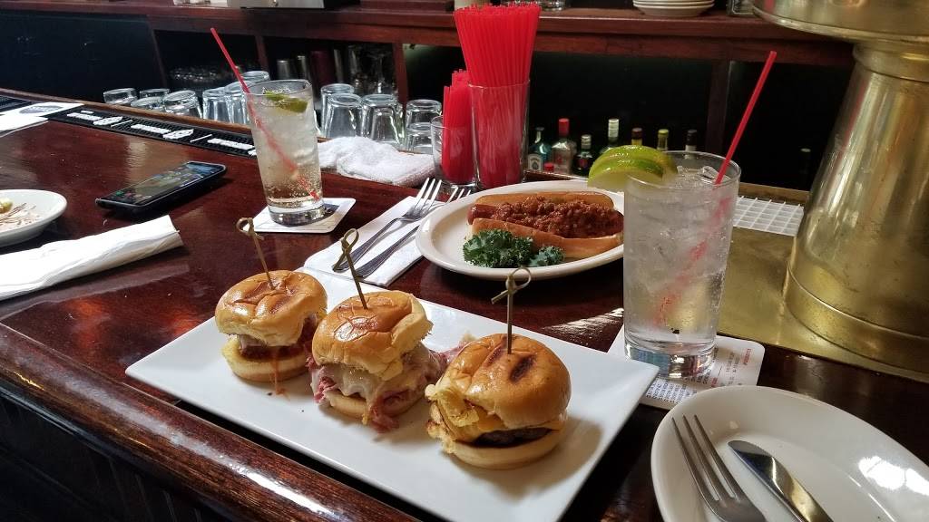 The St James | restaurant | 190 2nd St, Mineola, NY 11501, USA | 5167423040 OR +1 516-742-3040