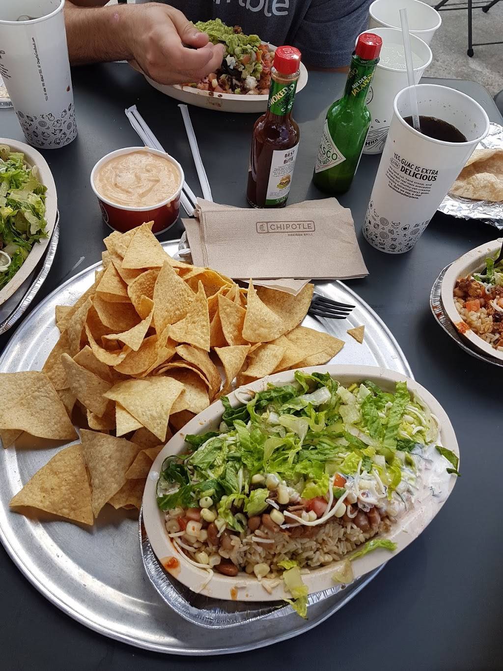 Chipotle Mexican Grill | restaurant | 2380 Palm Beach Lakes Blvd, West Palm Beach, FL 33409, USA | 5616888951 OR +1 561-688-8951