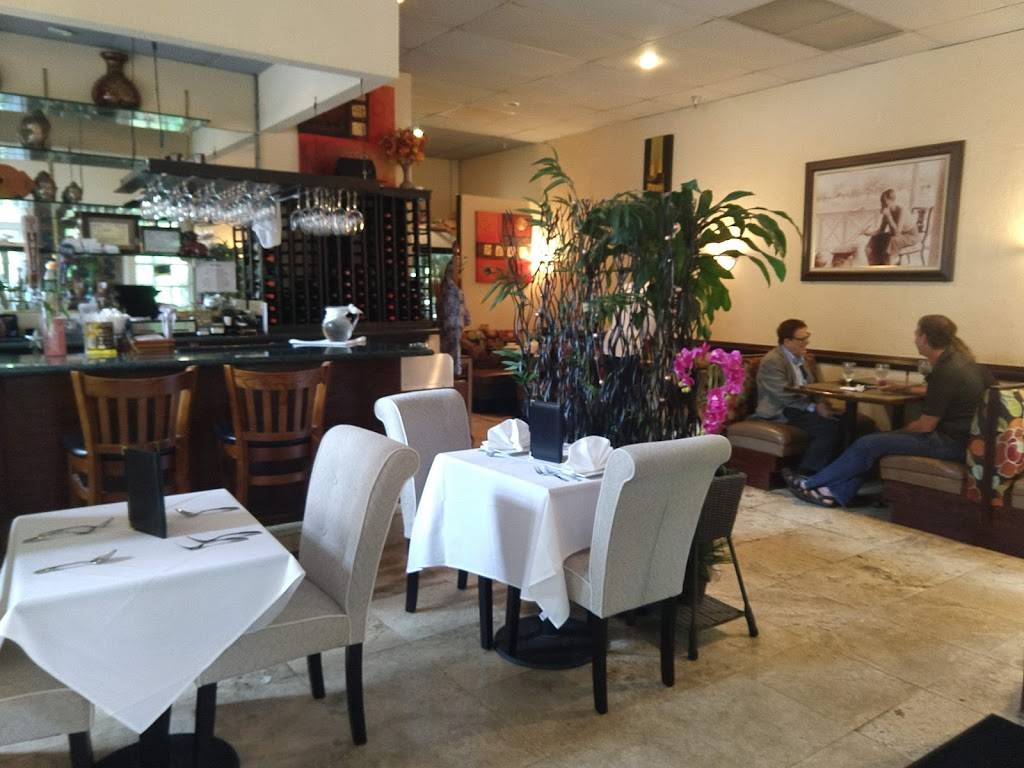 Ruan Thai Hut | restaurant | 1107 Main St, Hilton Head Island, SC 29926, USA | 8436813700 OR +1 843-681-3700