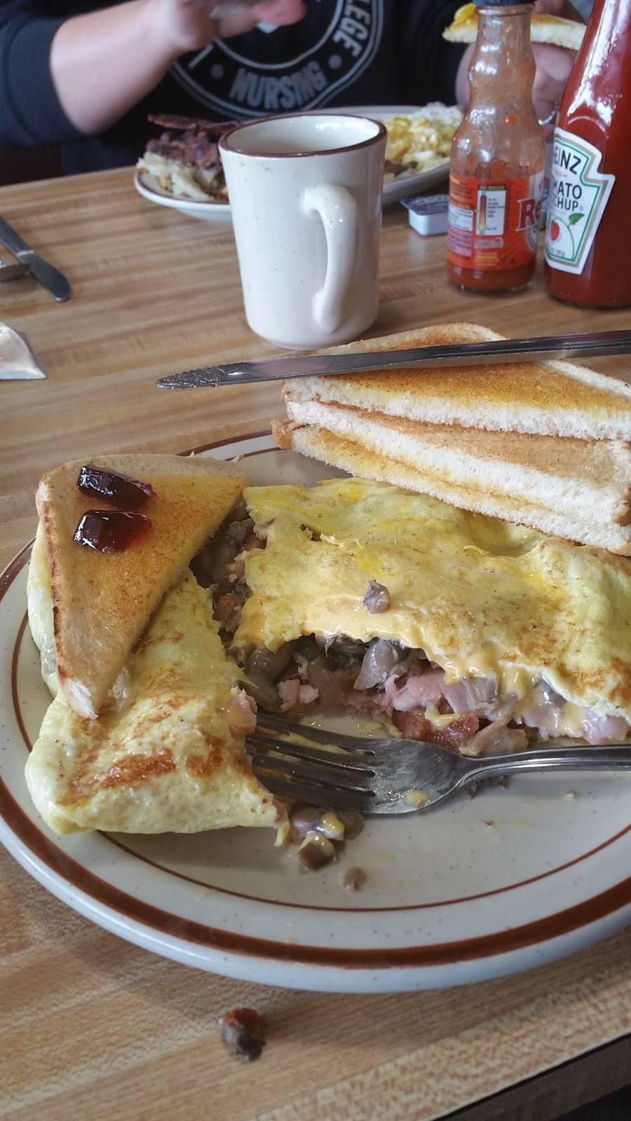 Whiffletree | restaurant | 28 Main St, Butler, OH 44822, USA | 4198833282 OR +1 419-883-3282