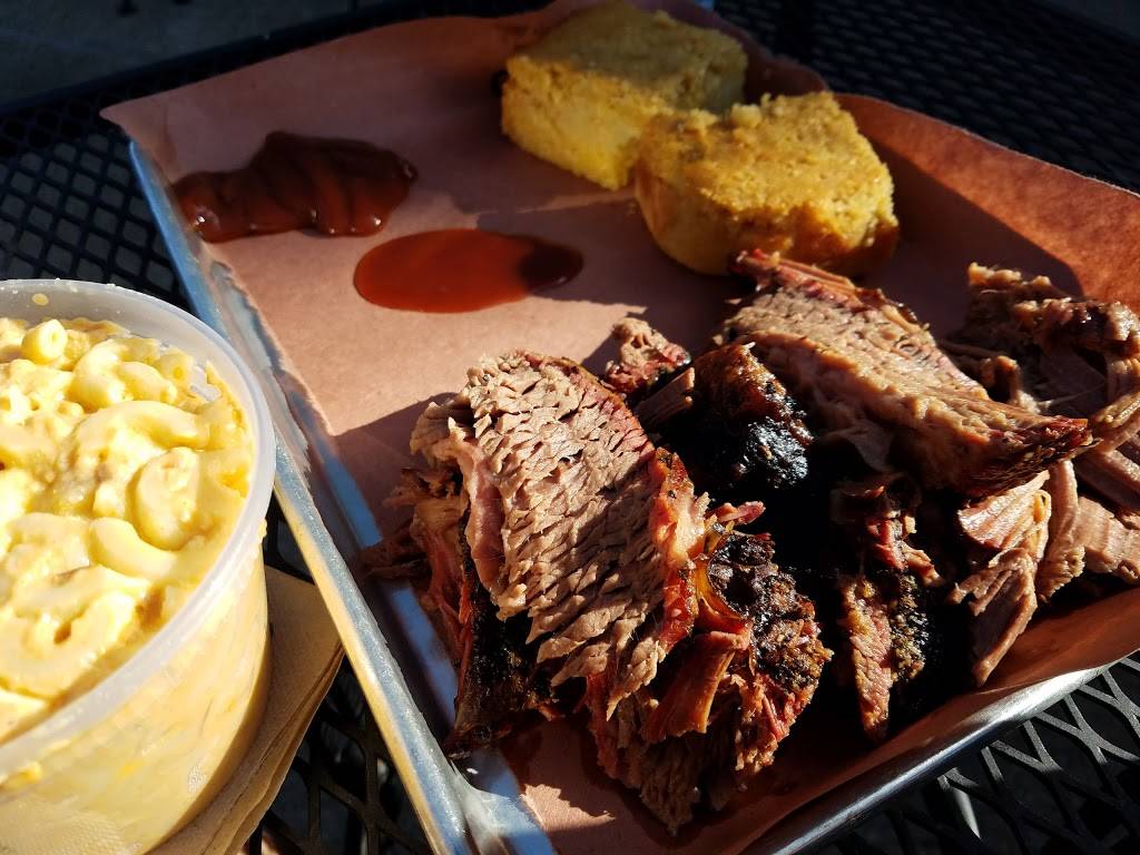 Monks BBQ | restaurant | 251 N 21st St, Purcellville, VA 20132, USA | 5407519425 OR +1 540-751-9425
