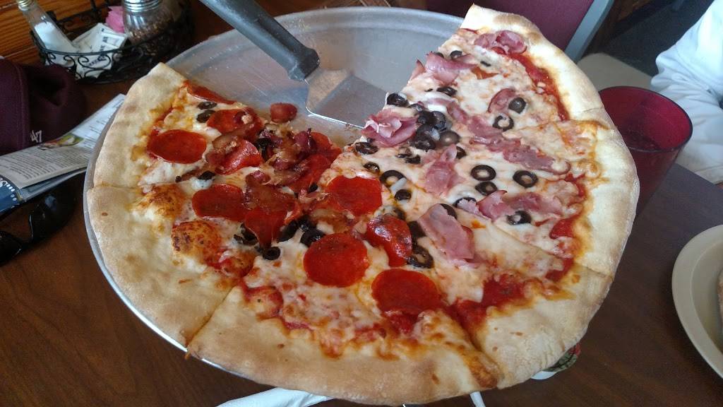 Annas Pizza & Italian Restaurant | restaurant | 128 Colonial Trail E, Surry, VA 23883, USA | 7572940702 OR +1 757-294-0702