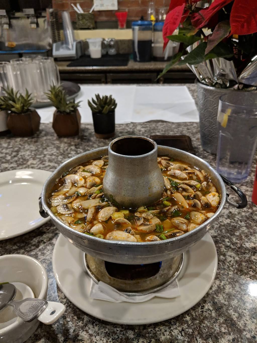 Rice by Mama | restaurant | 419 E Main St, Ventura, CA 93001, USA | 8056410238 OR +1 805-641-0238