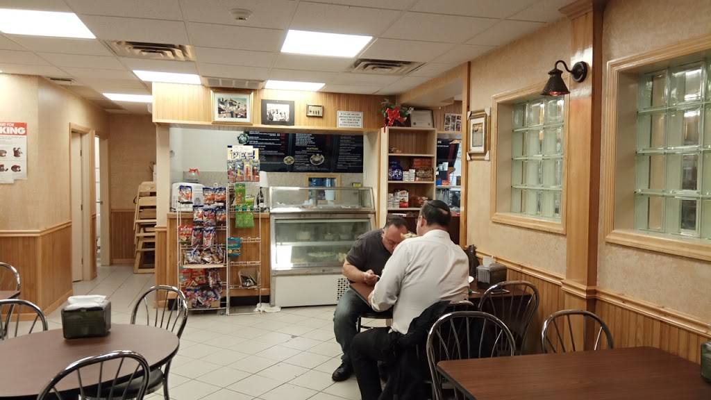 Hunkis Kosher Pizza | restaurant | 338 Hempstead Ave, West Hempstead, NY 11552, USA | 5165386655 OR +1 516-538-6655