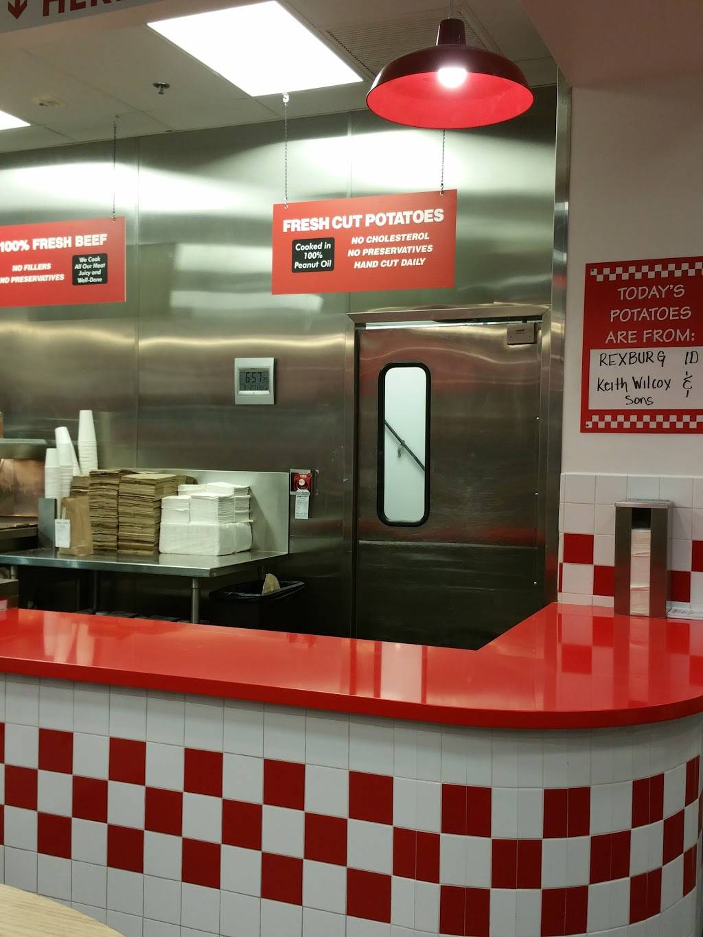 Five Guys | meal takeaway | 15435 N Scottsdale Rd, Scottsdale, AZ 85254, USA | 4809914400 OR +1 480-991-4400