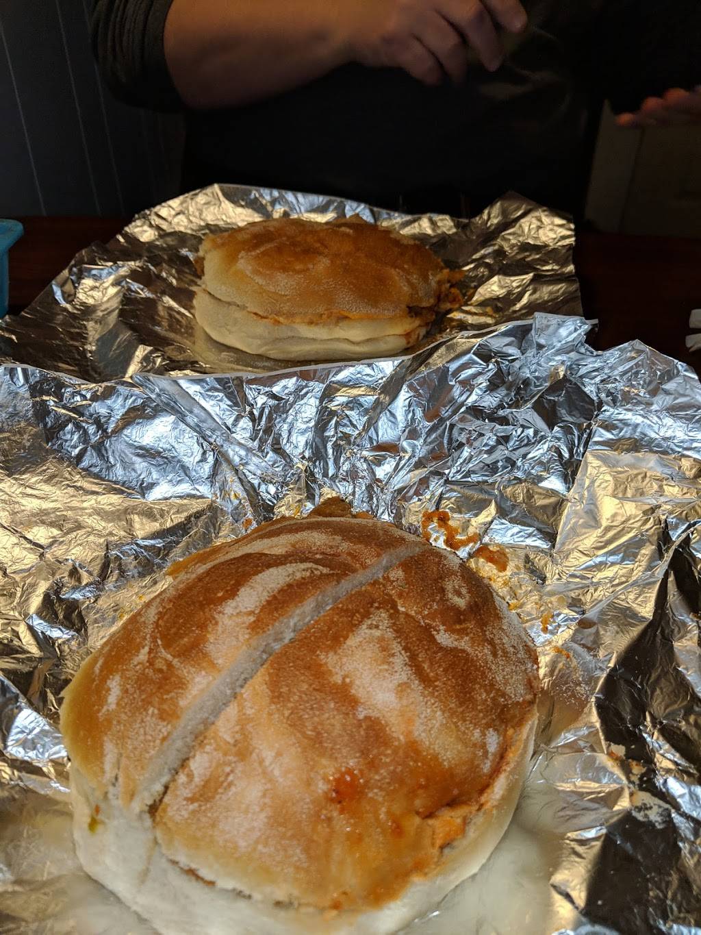 Tony & Jims Place | restaurant | 10 Flowertown Ave, Brampton, ON L6X 2J9, Canada | 9054528411 OR +1 905-452-8411