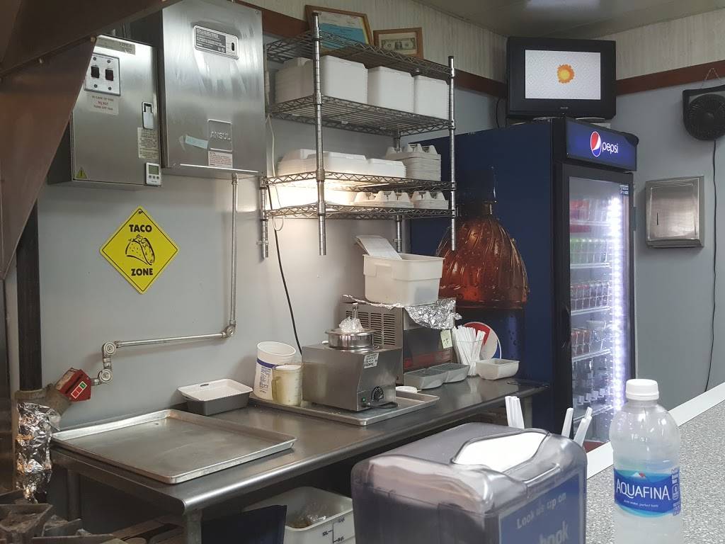 Jenys Tacos | restaurant | 215 S Main St, Kendallville, IN 46755, USA | 2603491202 OR +1 260-349-1202