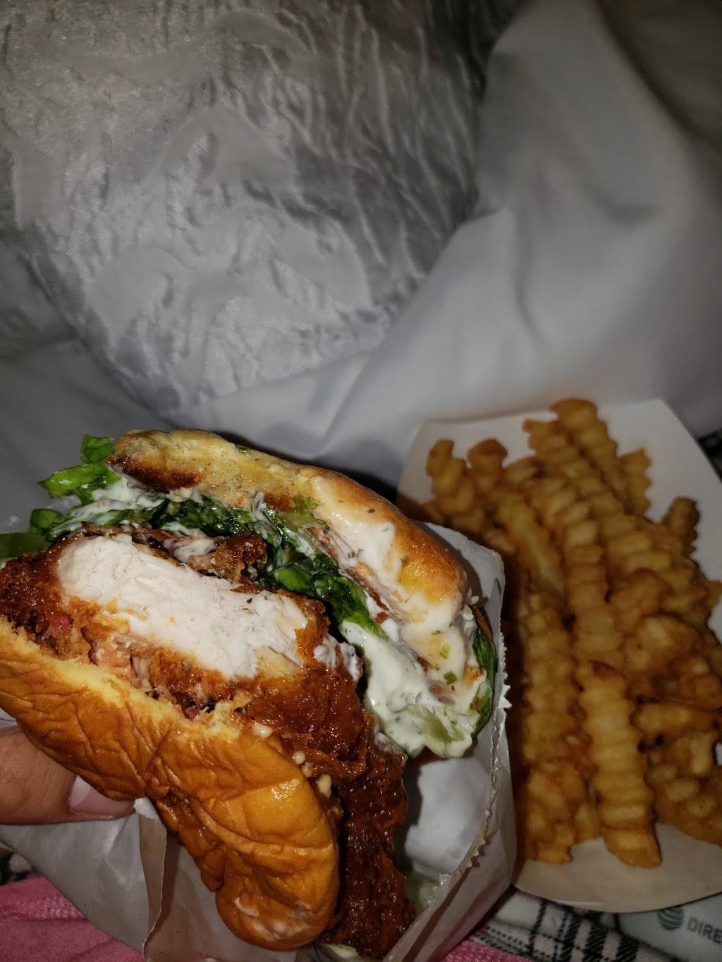 Shake Shack | restaurant | 185 N Morgan St, Chicago, IL 60607, USA | 3128008926 OR +1 312-800-8926