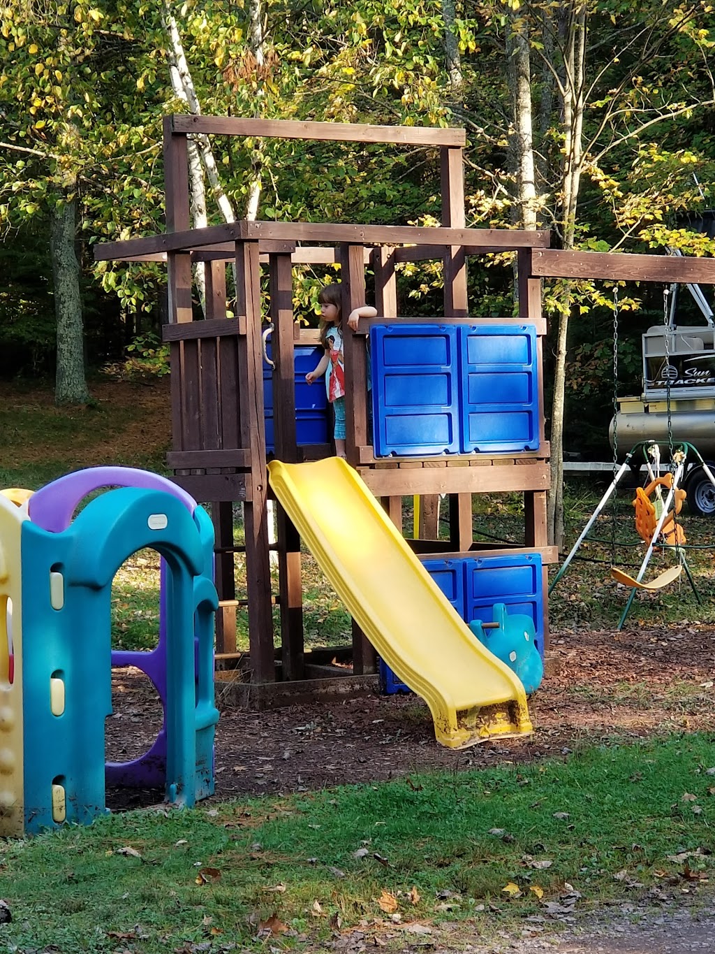 Reel Livin Resort and Campground | restaurant | 12463 N Reel Livin Dr, Hayward, WI 54843, USA | 7154623822 OR +1 715-462-3822