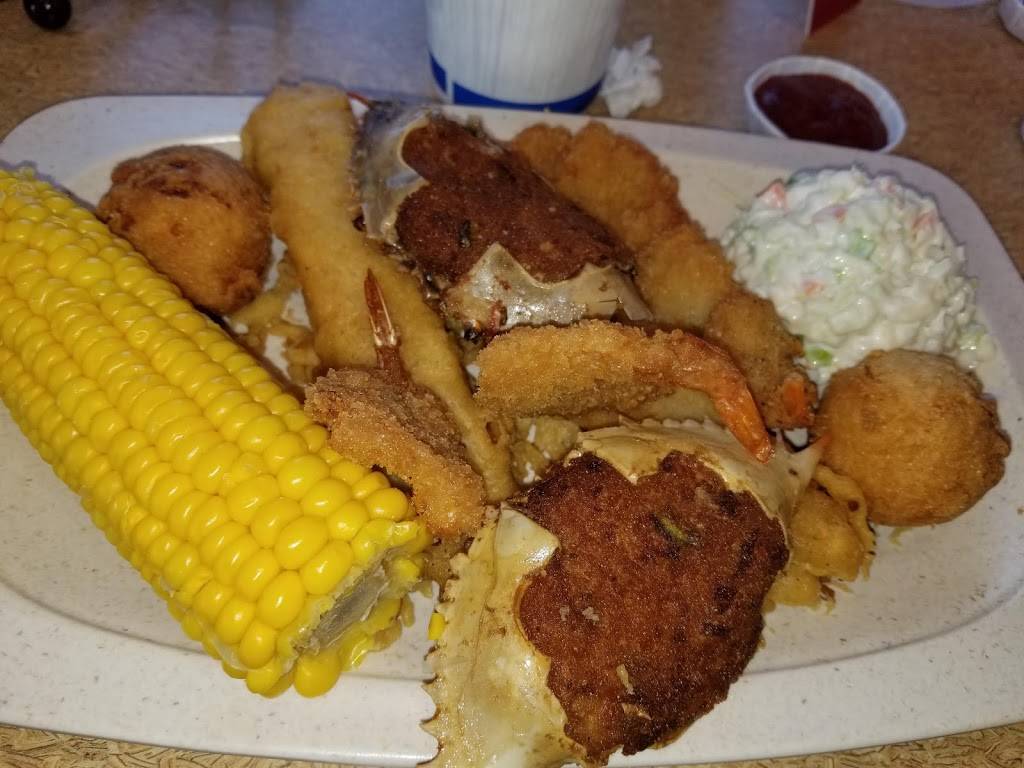 Captain Ds | restaurant | 161 Tanger Outlets Blvd, Pooler, GA 31322, USA | 9124500037 OR +1 912-450-0037