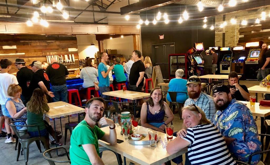 Dead Bird Brewing | restaurant | 1726 N 5th St, Milwaukee, WI 53212, USA | 4149300707 OR +1 414-930-0707