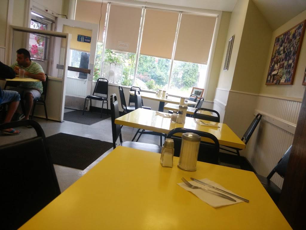 J.Js Cafe | restaurant | 265 Kenmore Ave, Buffalo, NY 14223, USA | 7168372310 OR +1 716-837-2310