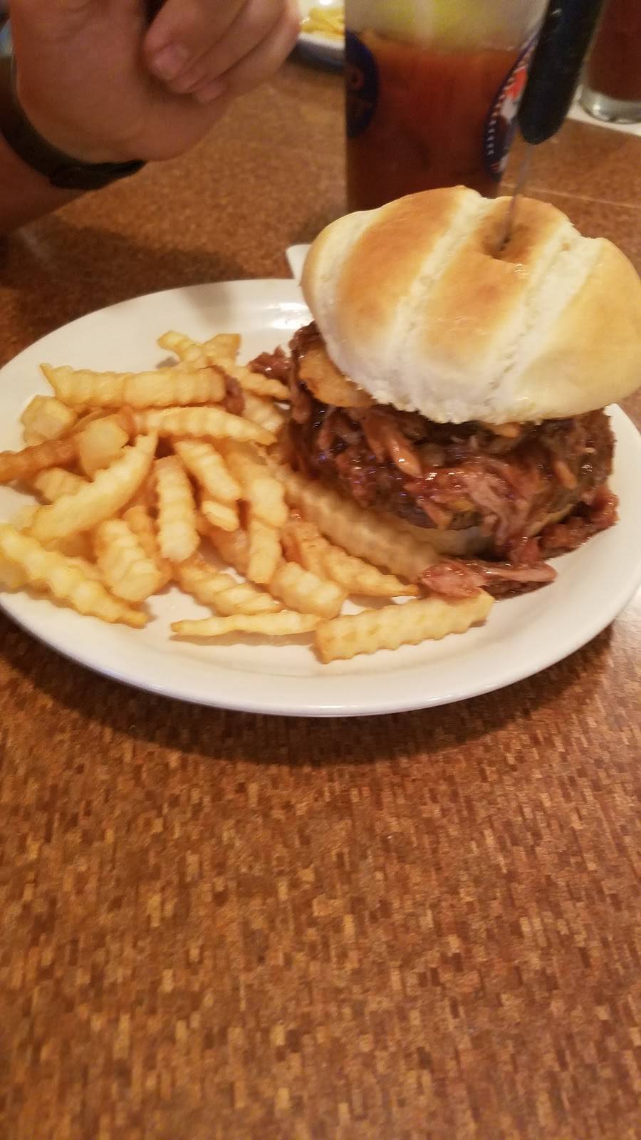 Melody Mill | restaurant | 11921 WI-52, Birnamwood, WI 54414, USA | 7154492000 OR +1 715-449-2000