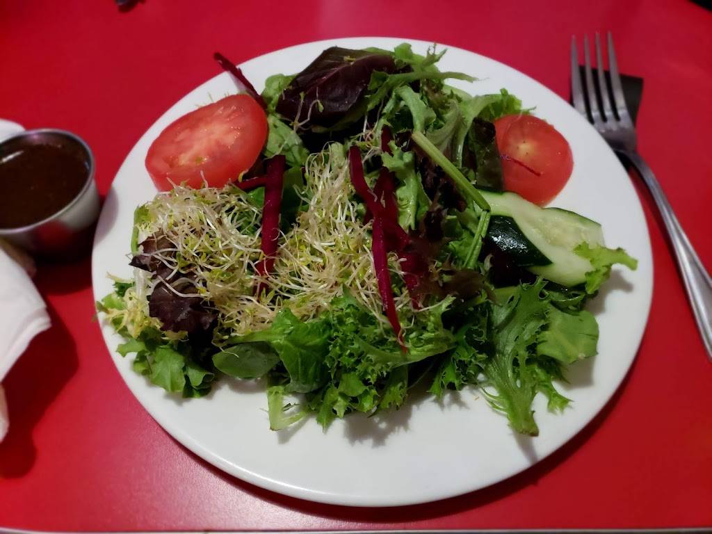 Chicago Diner | restaurant | 3411 N Halsted St, Chicago, IL 60657, USA | 7739356696 OR +1 773-935-6696