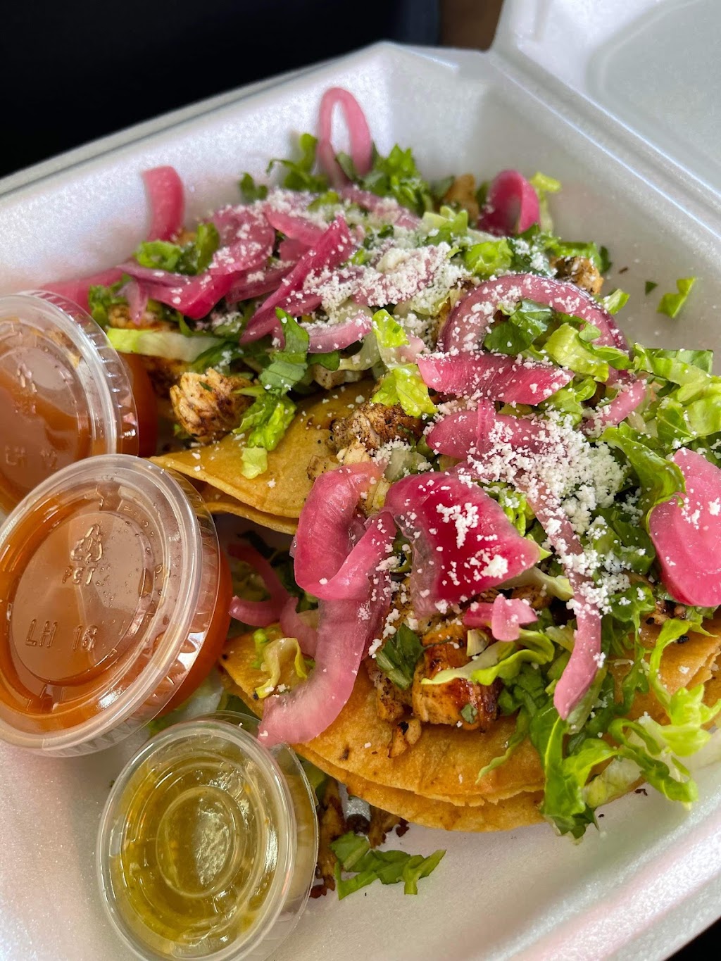 Tortas ahogadas guadalajara | restaurant | Mill rd 773 e. Vineyard, Orem, UT 84057, USA | 3852928933 OR +1 385-292-8933