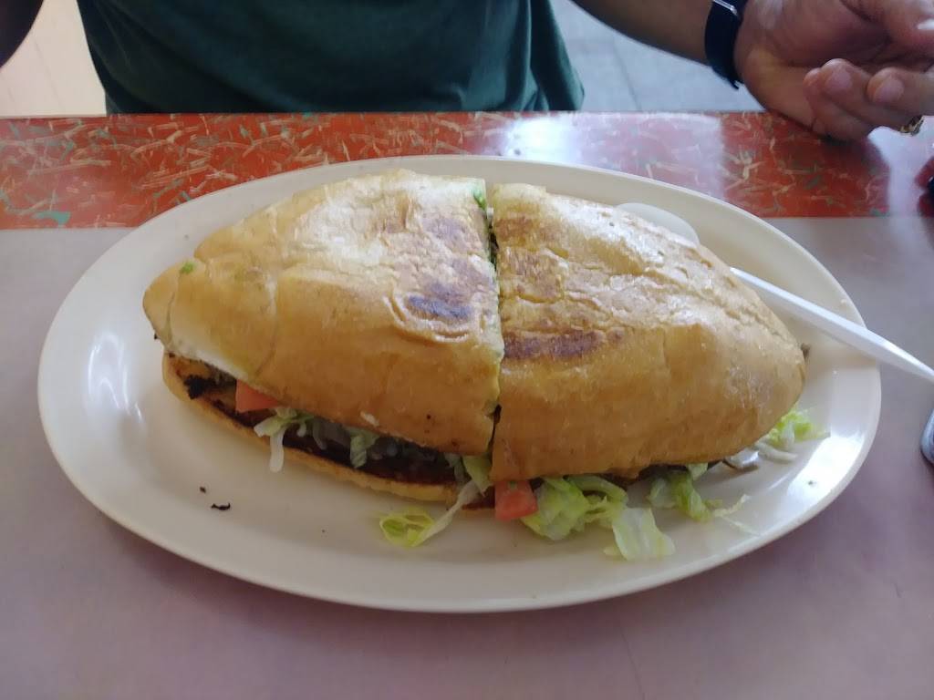 El Pollo Cachuchon | restaurant | 2820 W Loop 281, Longview, TX 75602, USA | 9032974500 OR +1 903-297-4500