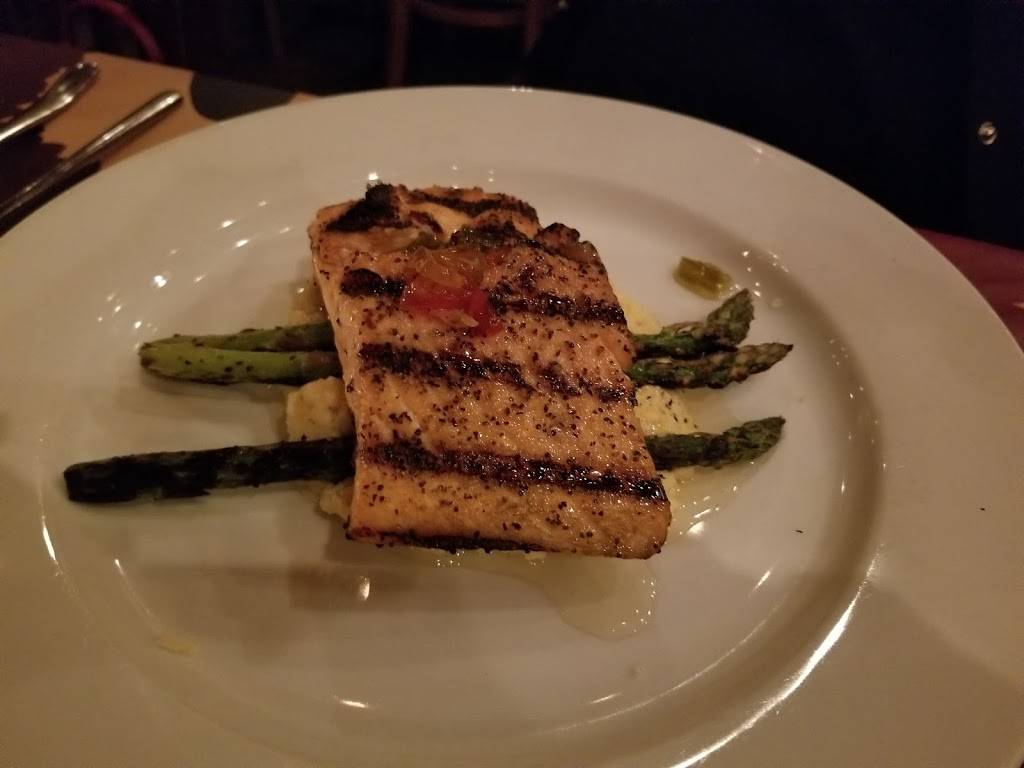 Lenoras Restaurant | restaurant | 309 N Lamar Blvd, Oxford, MS 38655, USA | 6622361144 OR +1 662-236-1144