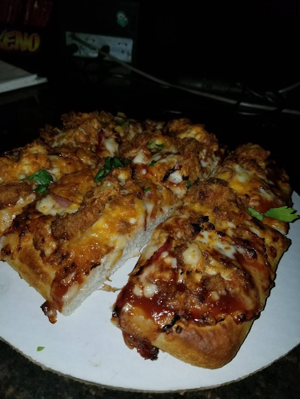 Woodlands Backyard | restaurant | 668 Grandview Ave, Columbus, OH 43215, USA | 6144882114 OR +1 614-488-2114