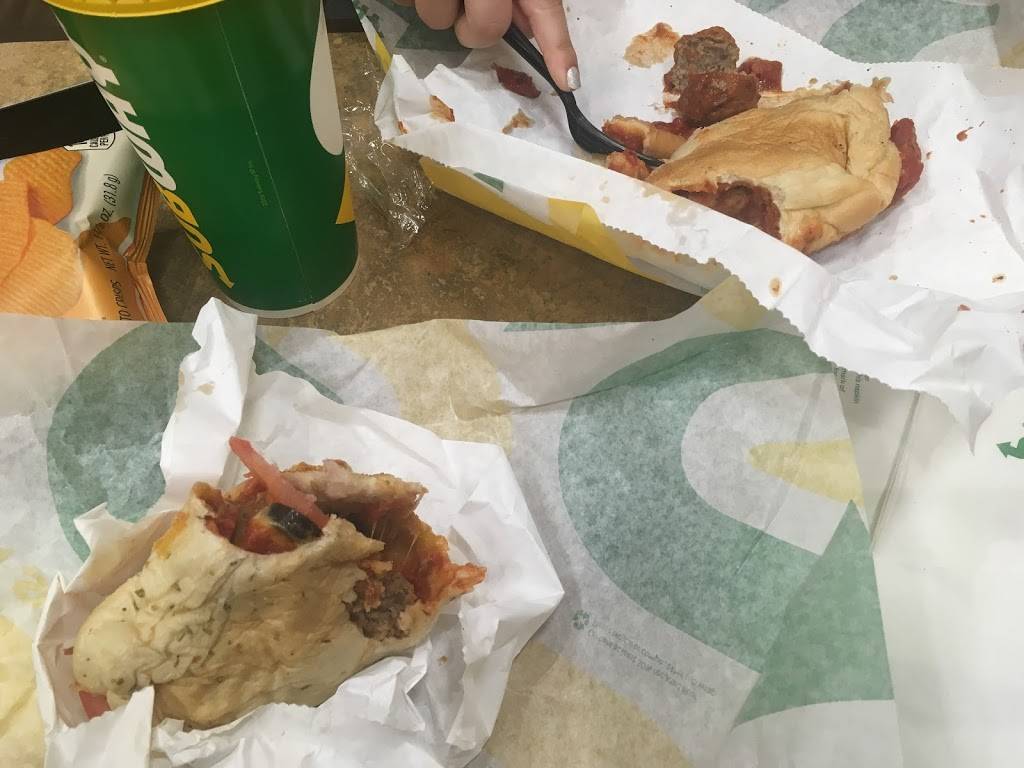 Subway | restaurant | 352-354 S Broadway, Salem, NH 03079, USA | 6034585266 OR +1 603-458-5266