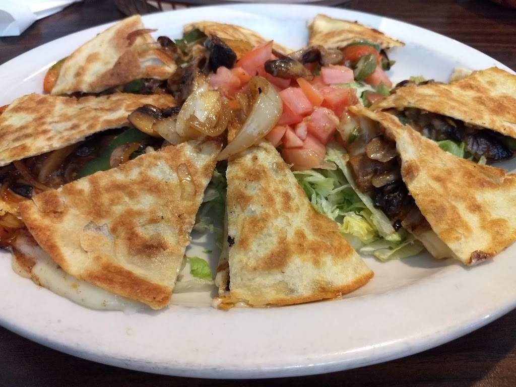 Cozumel Mexican Grill | restaurant | 62 Claud Rd, Eclectic, AL 36024, USA | 3345412231 OR +1 334-541-2231