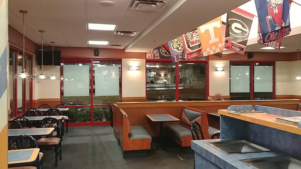 Arbys | restaurant | 1711 S College St, Auburn, AL 36830, USA | 3348876704 OR +1 334-887-6704