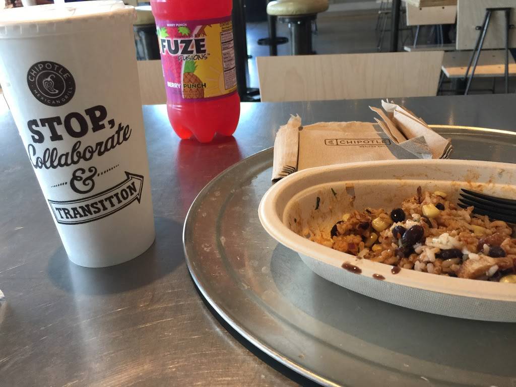 Chipotle Mexican Grill | restaurant | 18461 NW 67th Ave, Hialeah, FL 33015, USA | 3055584282 OR +1 305-558-4282