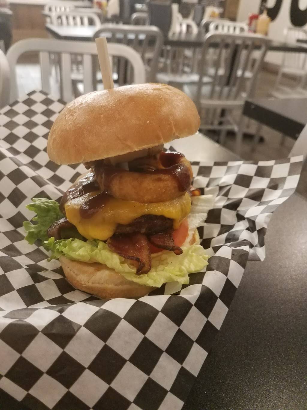 Burly Burger | restaurant | 2572 E South Weber Dr Suite 4, South Weber, UT 84405, USA | 8014797459 OR +1 801-479-7459