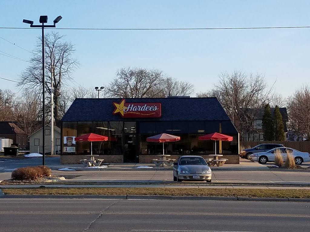 Hardees | restaurant | 10 3rd St SW, Hampton, IA 50441, USA | 6414563312 OR +1 641-456-3312