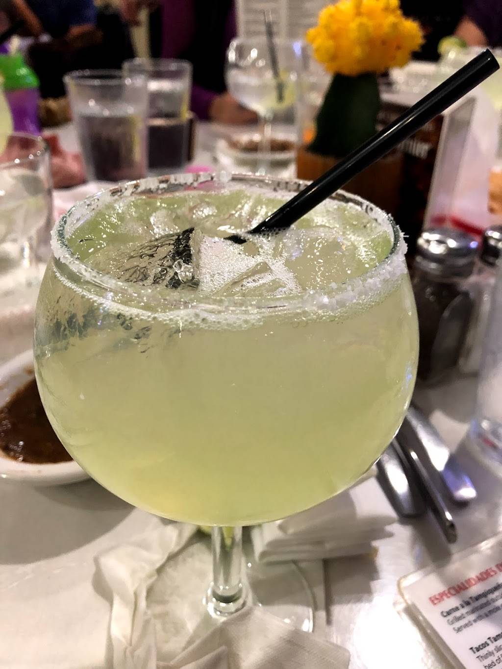 Soluna | restaurant | 7959 Broadway Street St #204, San Antonio, TX 78209, USA | 2109308070 OR +1 210-930-8070