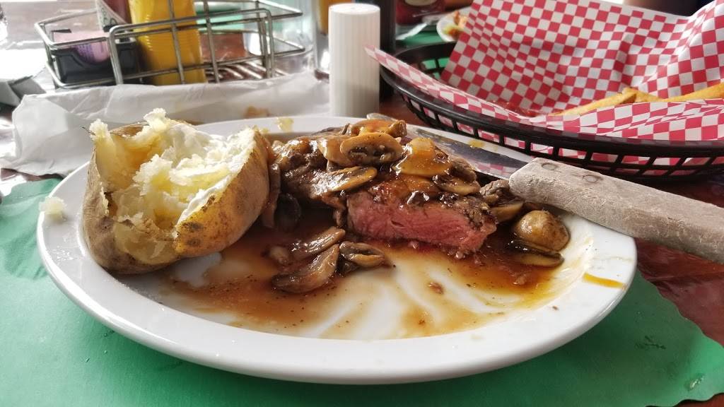 Jeremiahs | restaurant | 500 N Highland St, Mt Dora, FL 32757, USA | 3523837444 OR +1 352-383-7444