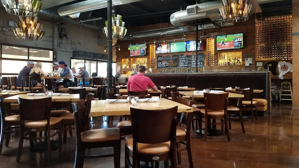 Taphouse Kitchen | restaurant | 6137 N Scottsdale Rd #108, Scottsdale, AZ 85250, USA | 4806560012 OR +1 480-656-0012