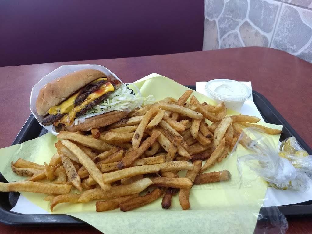 Daglas Drive-In | restaurant | 20036 Vanowen St, Canoga Park, CA 91306, USA | 8188836313 OR +1 818-883-6313