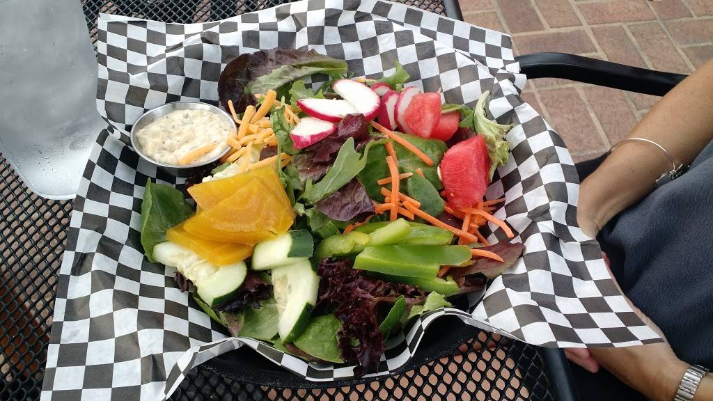 Franklin Court Grille | restaurant | 232 E Franklin St, Monroe, NC 28112, USA | 7047741154 OR +1 704-774-1154