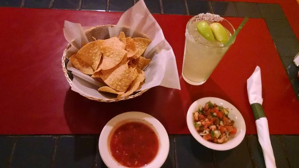 Los Tinos | Mexican Restaurant | restaurant | 7300 Rainier Ave S, Seattle, WA 98118, USA | 2067601388 OR +1 206-760-1388