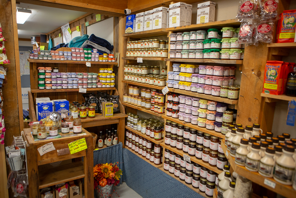 Sugar Shack | restaurant | 29 Sugar Shack Ln, Arlington, VT 05250, USA | 8023756747 OR +1 802-375-6747